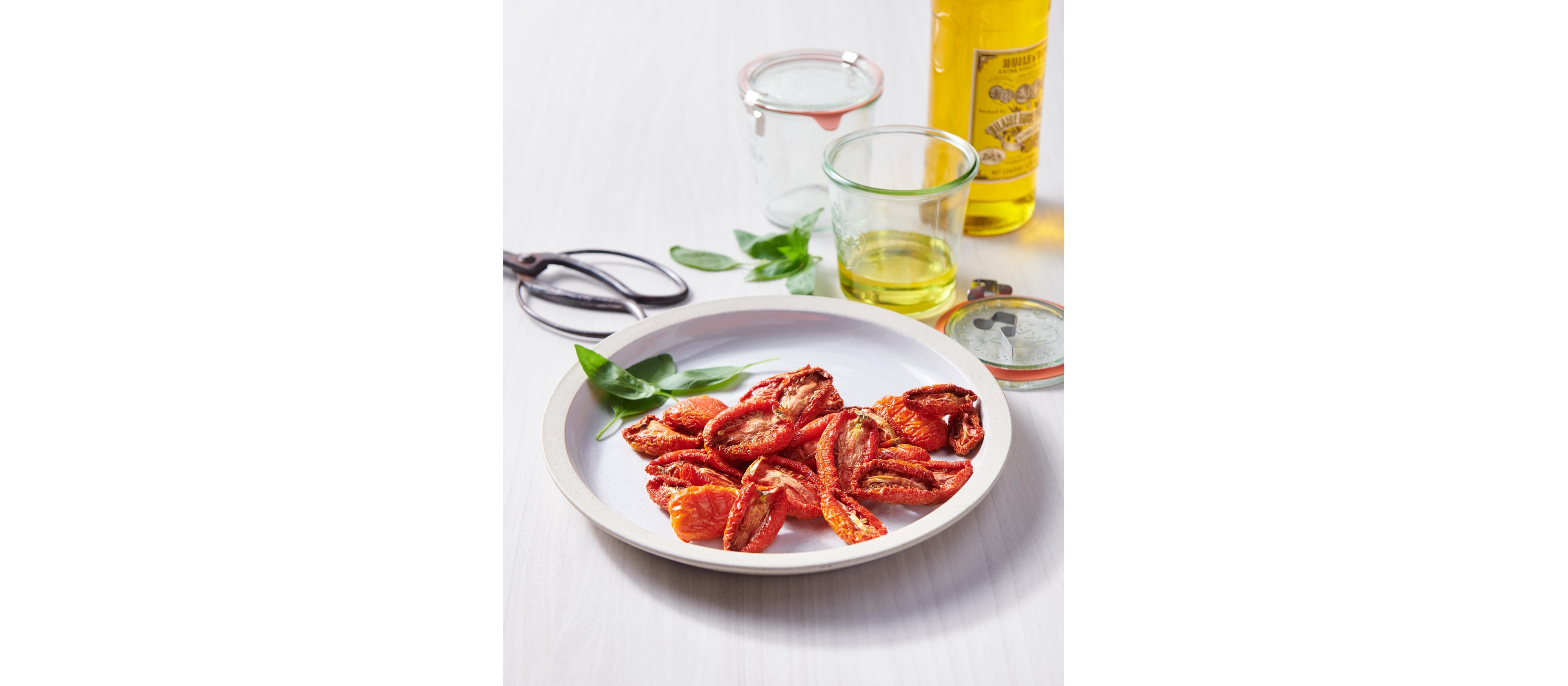 Oven Sun Dried Tomatoes Recipe | Wolf Ovens | Dehydrate Mode