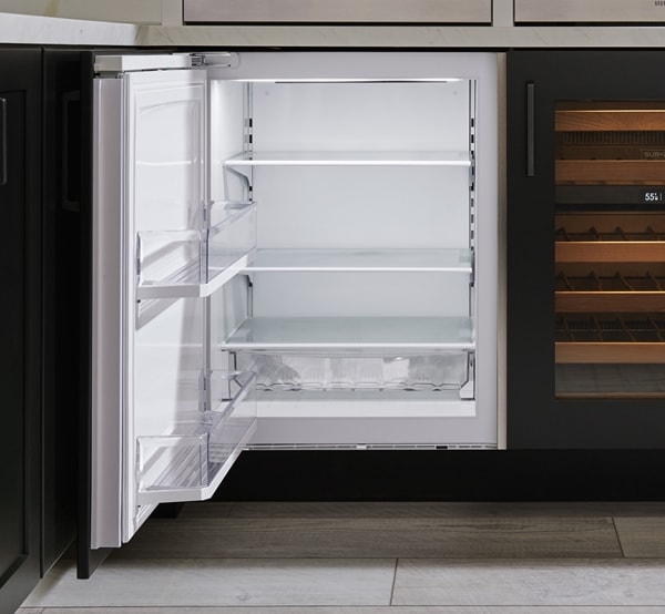 SubZero 61 CM Designer Undercounter Refrigerator