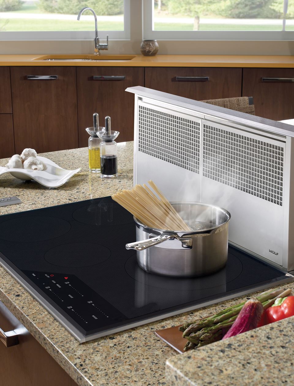 76 cm Transitional Framed Induction Cooktop | ICBCI304TF/S | Wolf ...