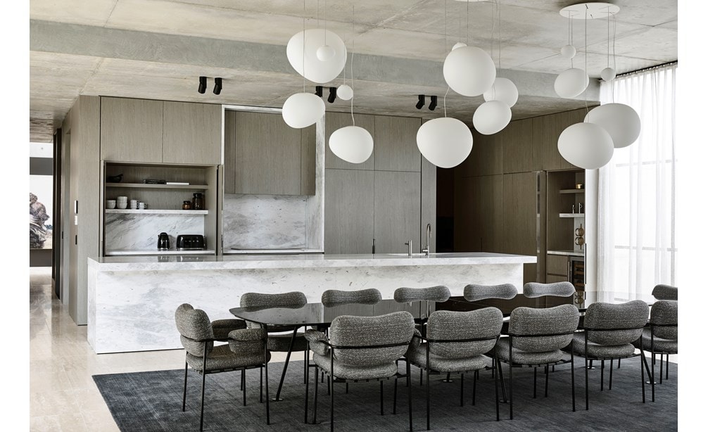 Kenley Court Residence by John Bornas