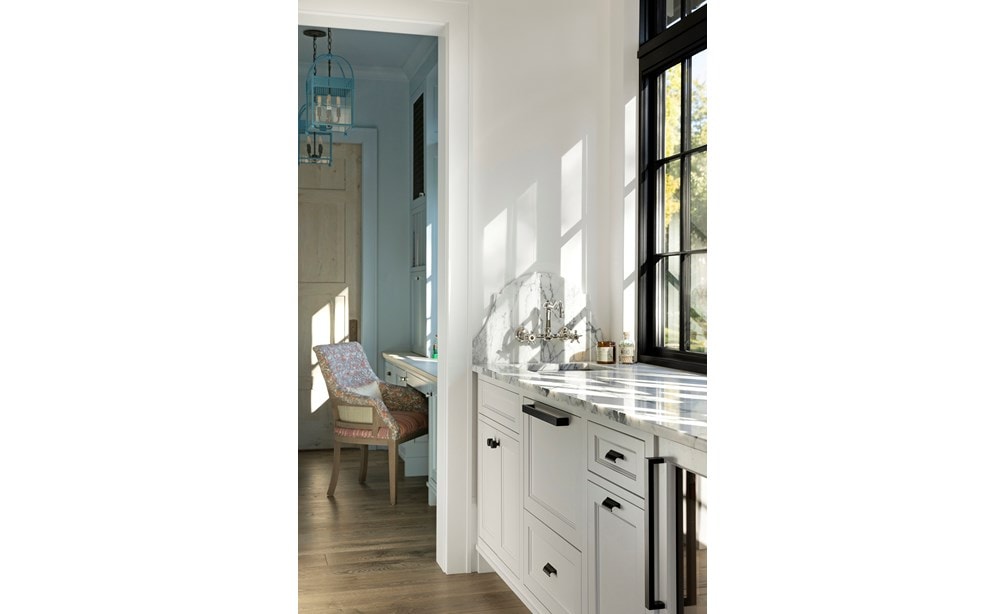 Red Door Retreat	by Andrea Swan, Joe Paetzel, Kareem Reda and Sue Weldon