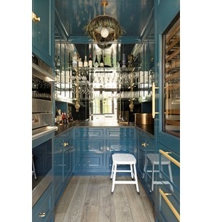 Red Door Retreat	by Andrea Swan, Joe Paetzel, Kareem Reda and Sue Weldon