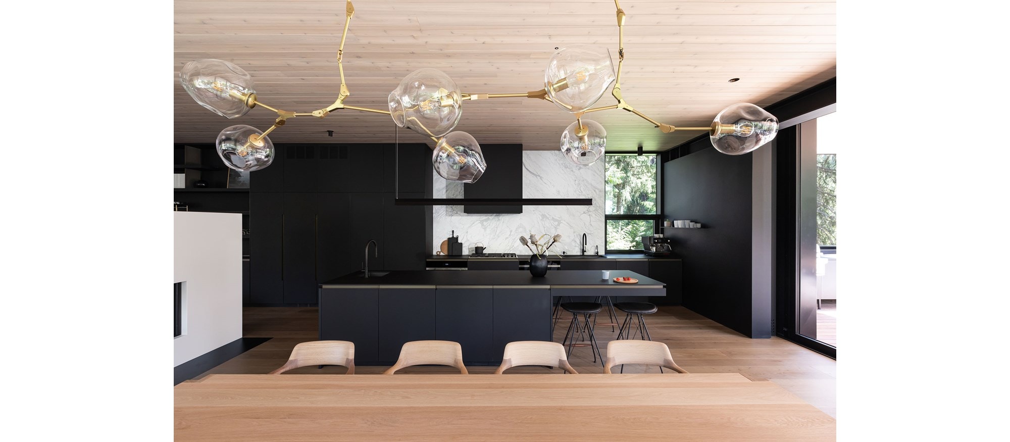 "Sub-Zero, Wolf and Cove KDC Finalist Cedar Grove Residence featuring IC-24FI 24"" All Freezer Column with Ice Maker, 	 IC-30R 30"" All Refrigerator Column, UC-24BG 24"" Undercounter Beverage Center, UW-24 24"" Undercounter, CG365T/S 36"" Transitional Cooktop - 5 Burners and CSO30CM/S 30” M Series Contemporary Retractable Handle"