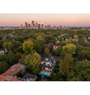 Red Door Retreat	by Andrea Swan, Joe Paetzel, Kareem Reda and Sue Weldon