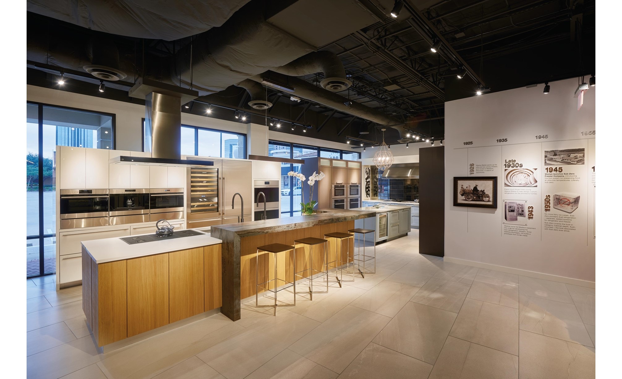 Trade professionals utilize our showrooms as meeting spaces for clients at the Sub-Zero, Wolf and Cove Showroom in Houston, Texas