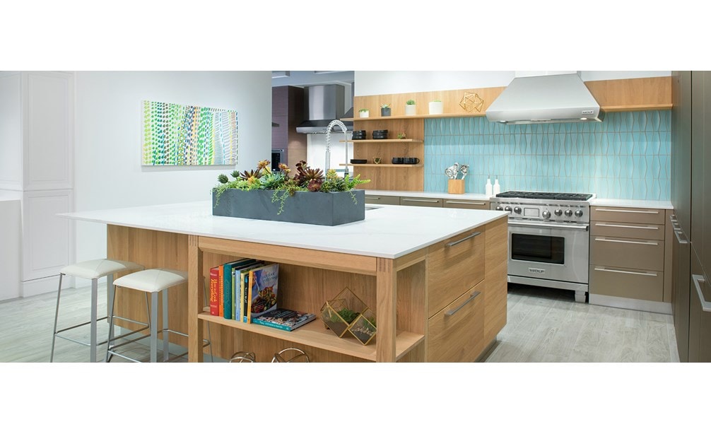 See for yourself which luxury kitchen appliances work best for your lifestyle at the Sub-Zero, Wolf and Cove Showroom in Kansas City, Missouri