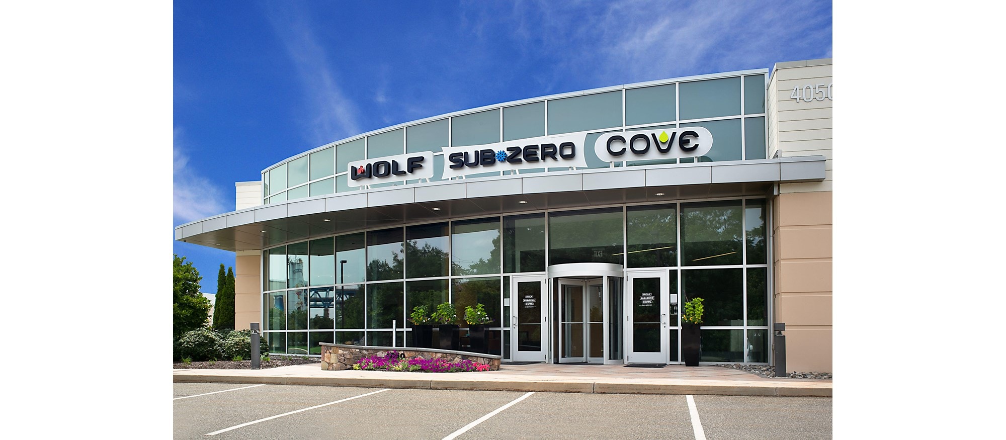 From inspiring kitchen vignettes to product demonstrations, experience the Sub-Zero, Wolf and Cove Showroom in Philadelphia, PA