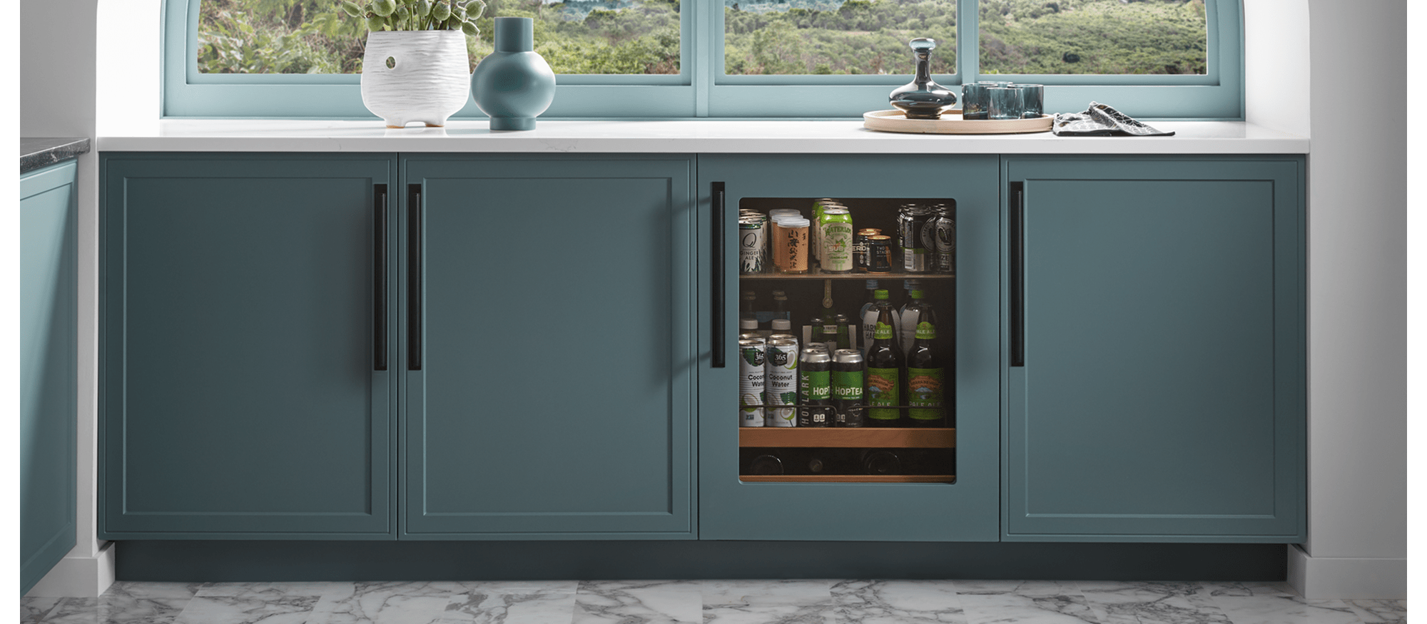 61 CM DESIGNER UNDERCOUNTER BEVERAGE CENTER - PANEL READY