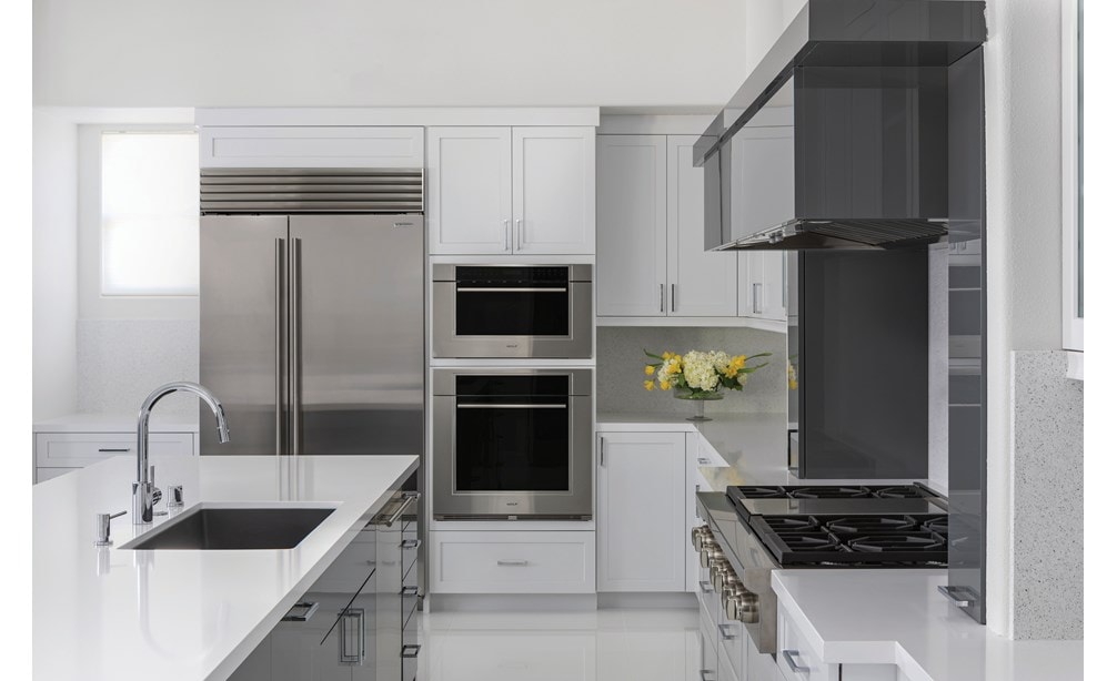 Sub-Zero Classic Series | Full Size Refrigerators