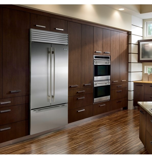 Sub-Zero 36" Classic French Door Refrigerator Freezer (BI-36UFDID/S/PH) with Wolf 30" Classic L Series Double Oven (DO30U/S)