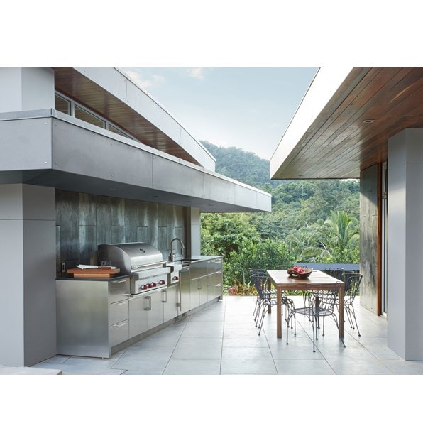  The Wolf 13" Built-In Burner Module (BM13) is the perfect companion for the Wolf 42" Outdoor Gas Grill (OG42)