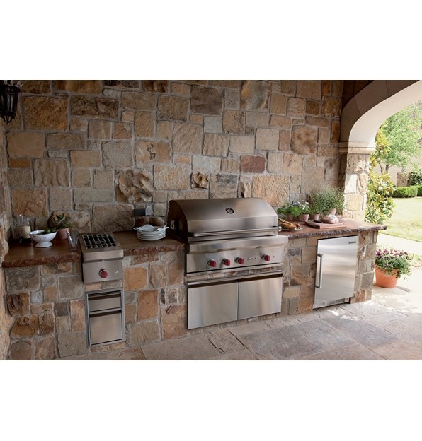 Wolf Appliances 42" Outdoor Gas Grill (OG42)