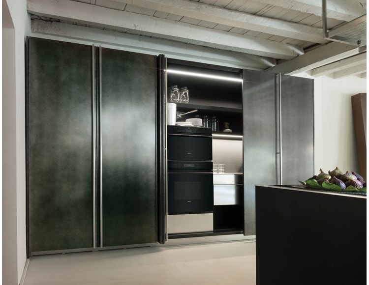 Wolf 30" E Series Contemporary Classic Single Oven (SO30CE/B/TH)