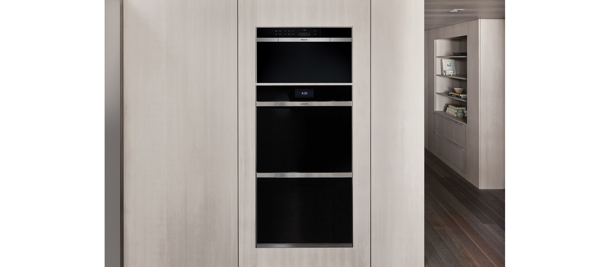 Wolf 30" M Series Contemporary Convection Steam Oven (CSO30CM/B/TH) with Black Handle