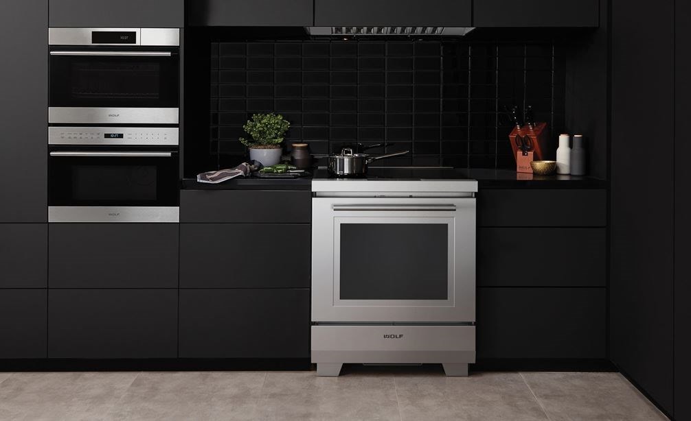 76 cm Transitional Induction Range