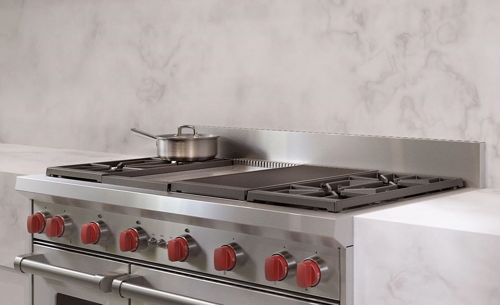 Wolf 48" Dual Fuel Range 4 Burner Infrared Charbroiler Griddle (DF484CG) with Wolf 58" Pro Hood Liner - 22" Depth (PL582212)