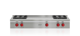 Wolf 122 cm Sealed Burner Rangetop - 4 Burners and French Top ICBSRT484F